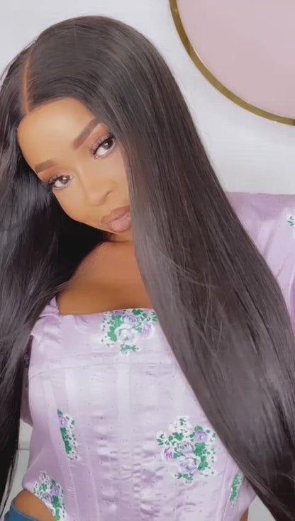 Kim K - Straight Wig